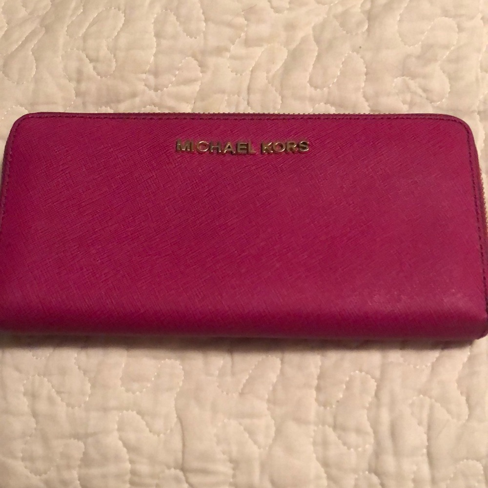 Michael Kors pink wallet